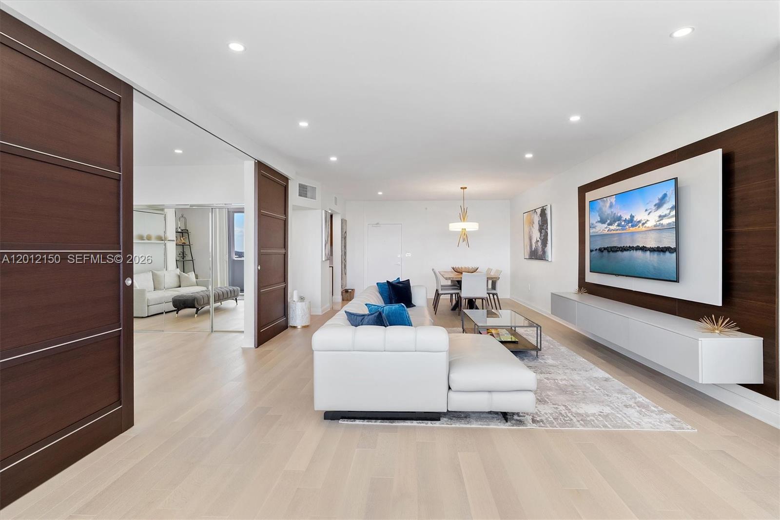 10275 Collins Ave #1530 Bal Harbour, FL 33154