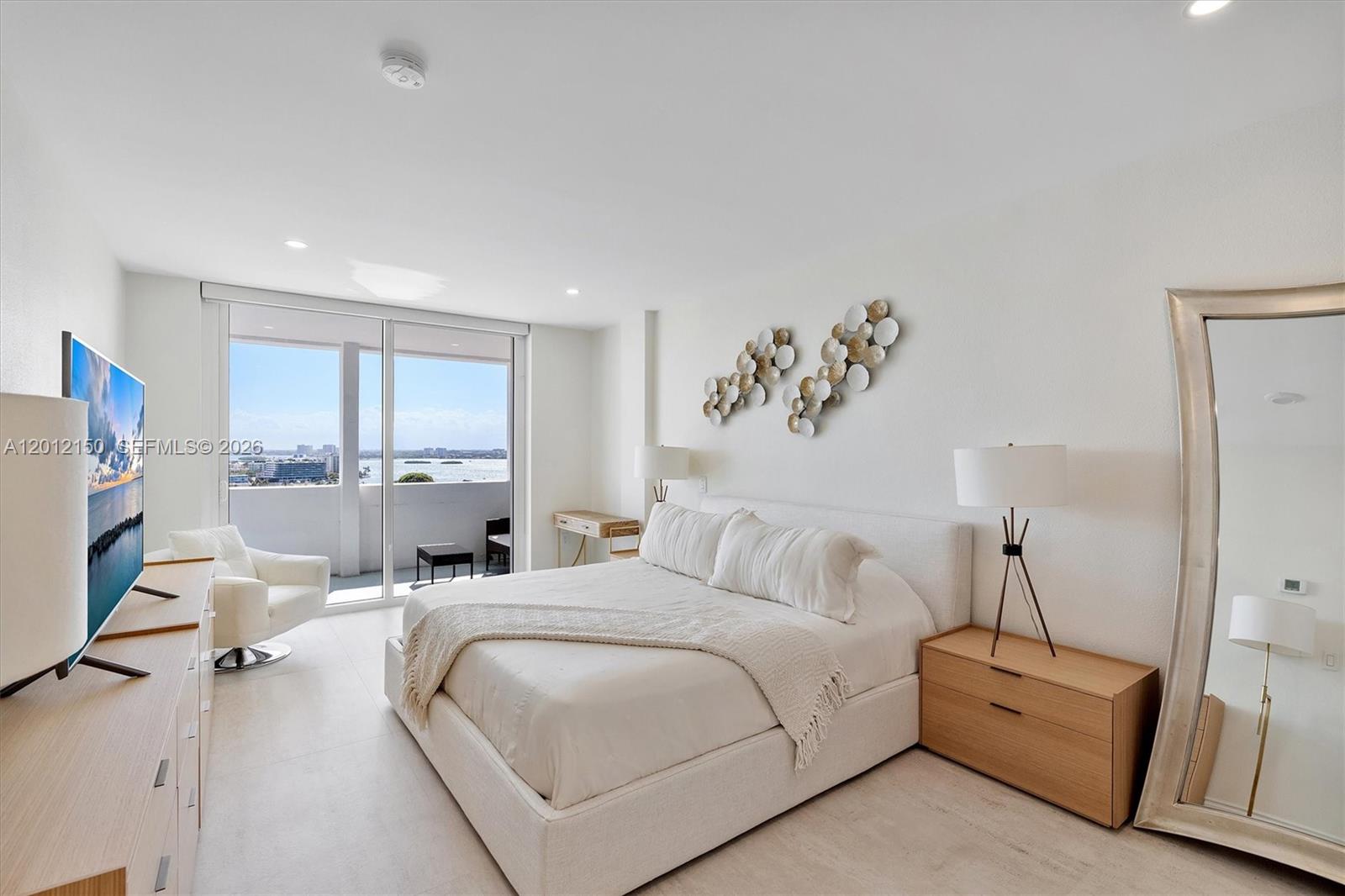 10275 Collins Ave #1530 Bal Harbour, FL 33154
