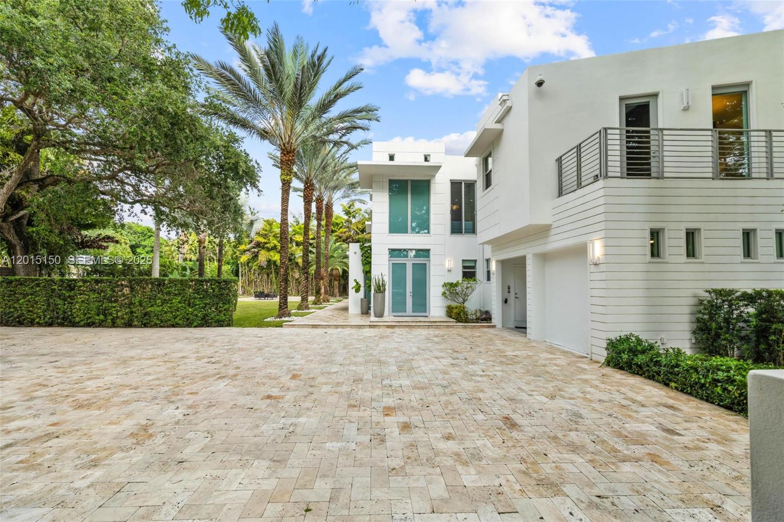 3917 S Le Jeune Rd #- Miami, FL 33146