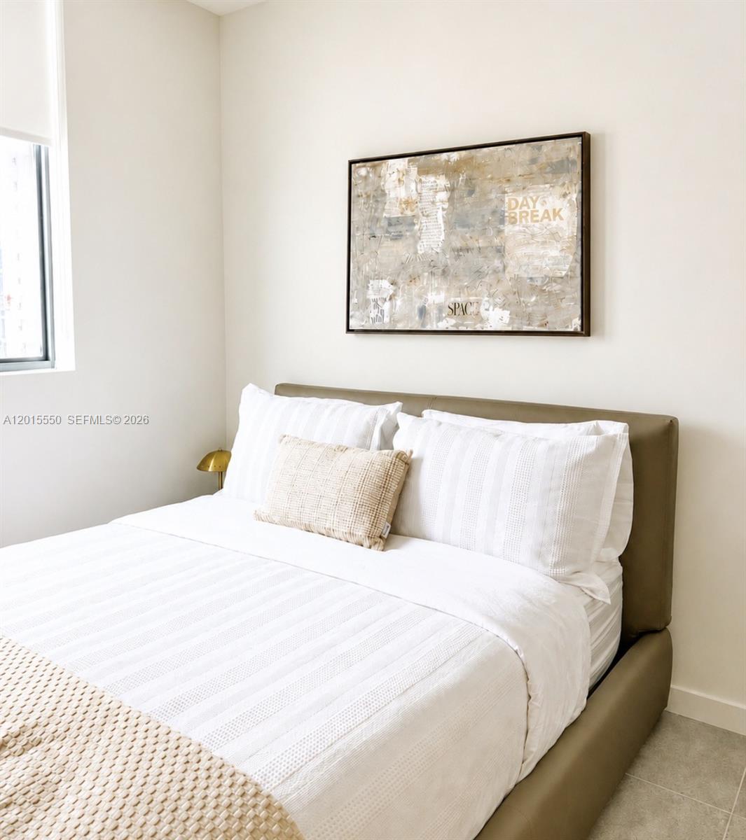 121 NE 5th St #2705 Miami, FL 33132