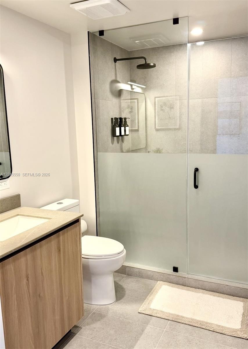121 NE 5th St #2705 Miami, FL 33132