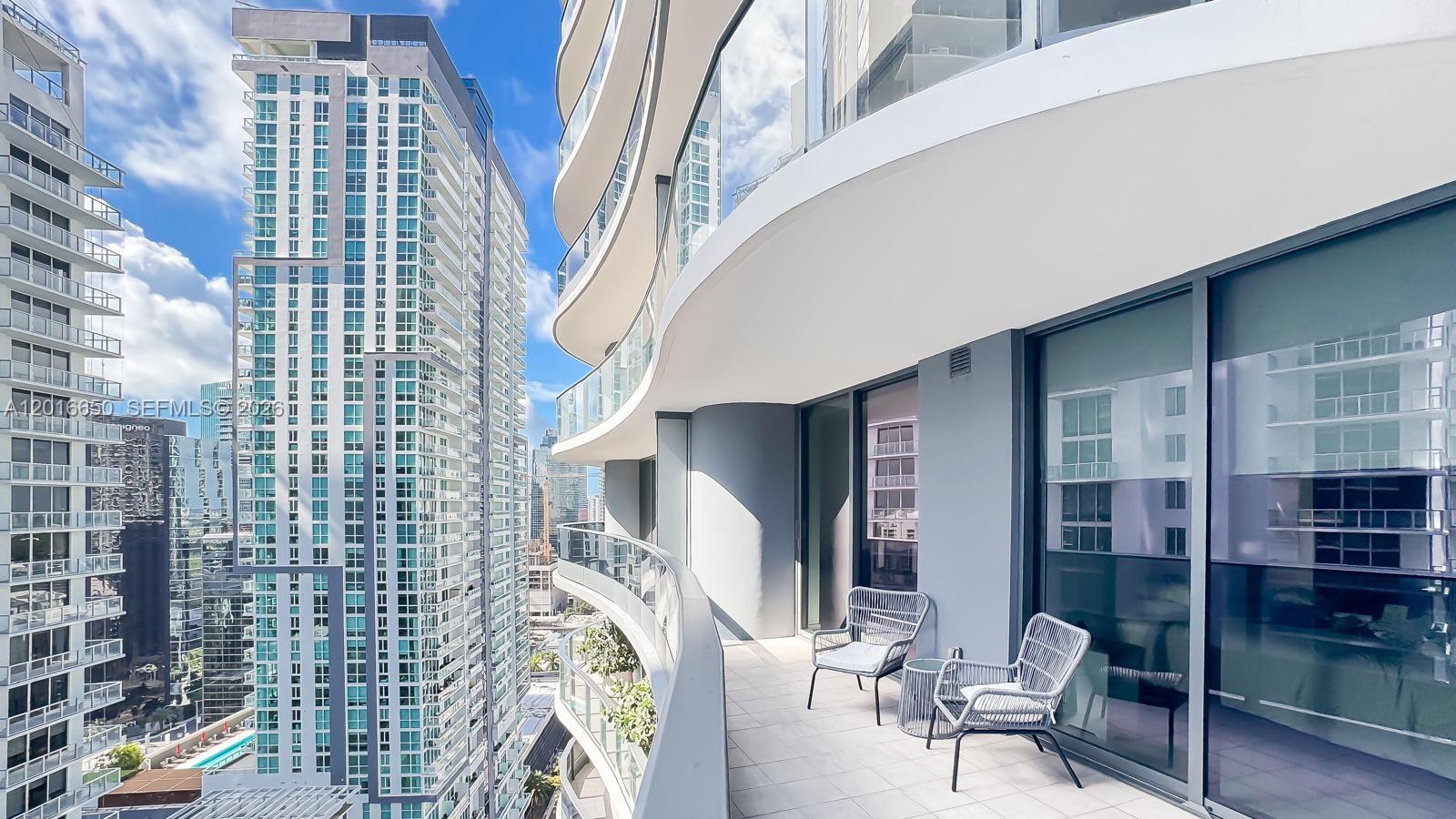 image Brickell Flatiron0