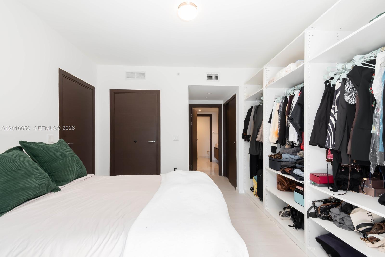 image Brickell Flatiron14