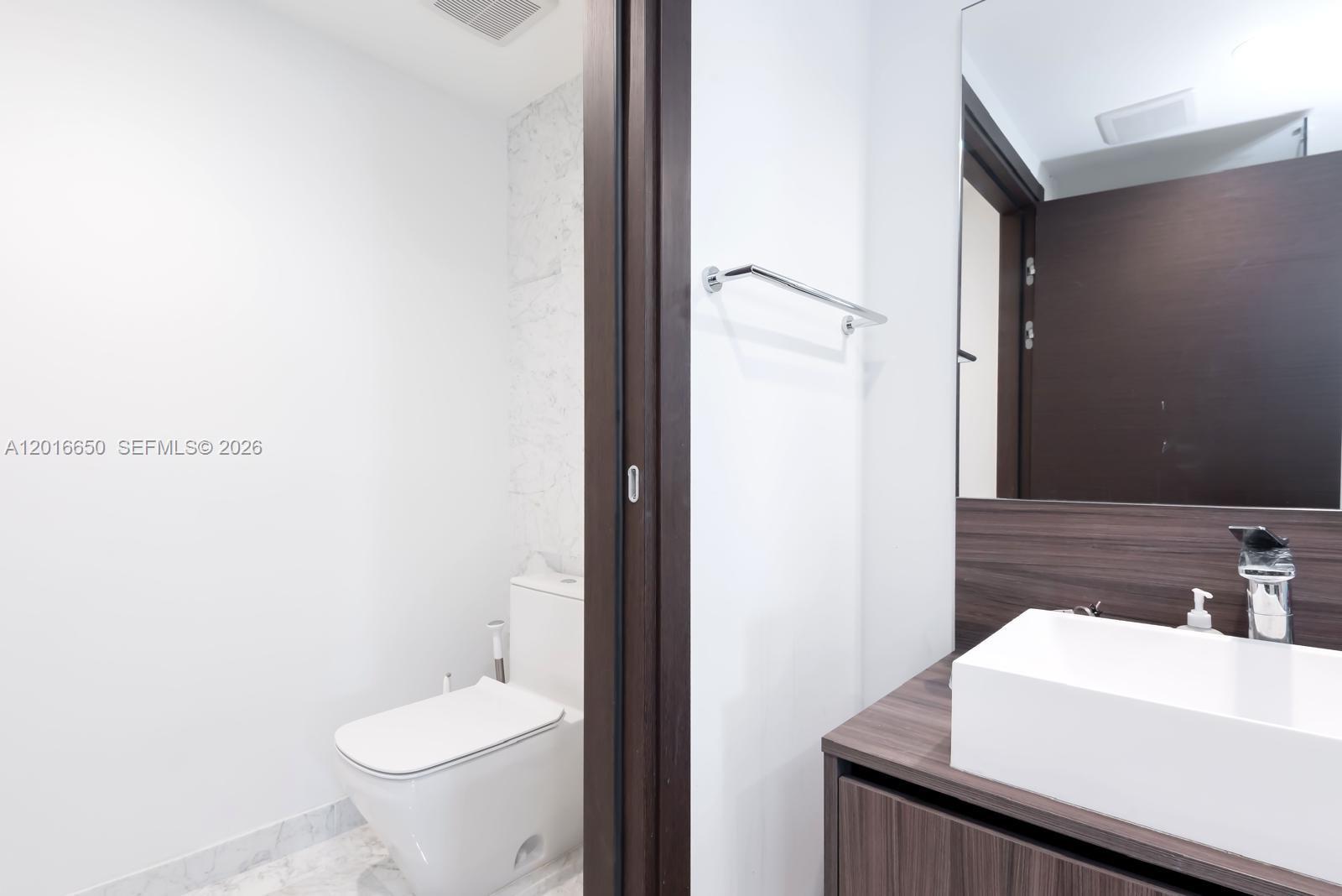 image Brickell Flatiron19