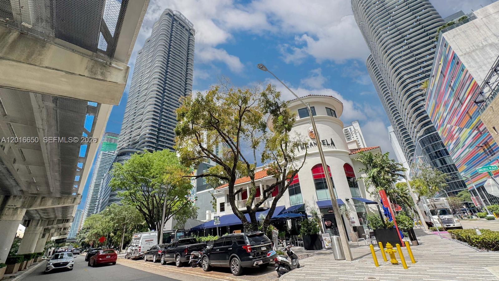 image Brickell Flatiron29