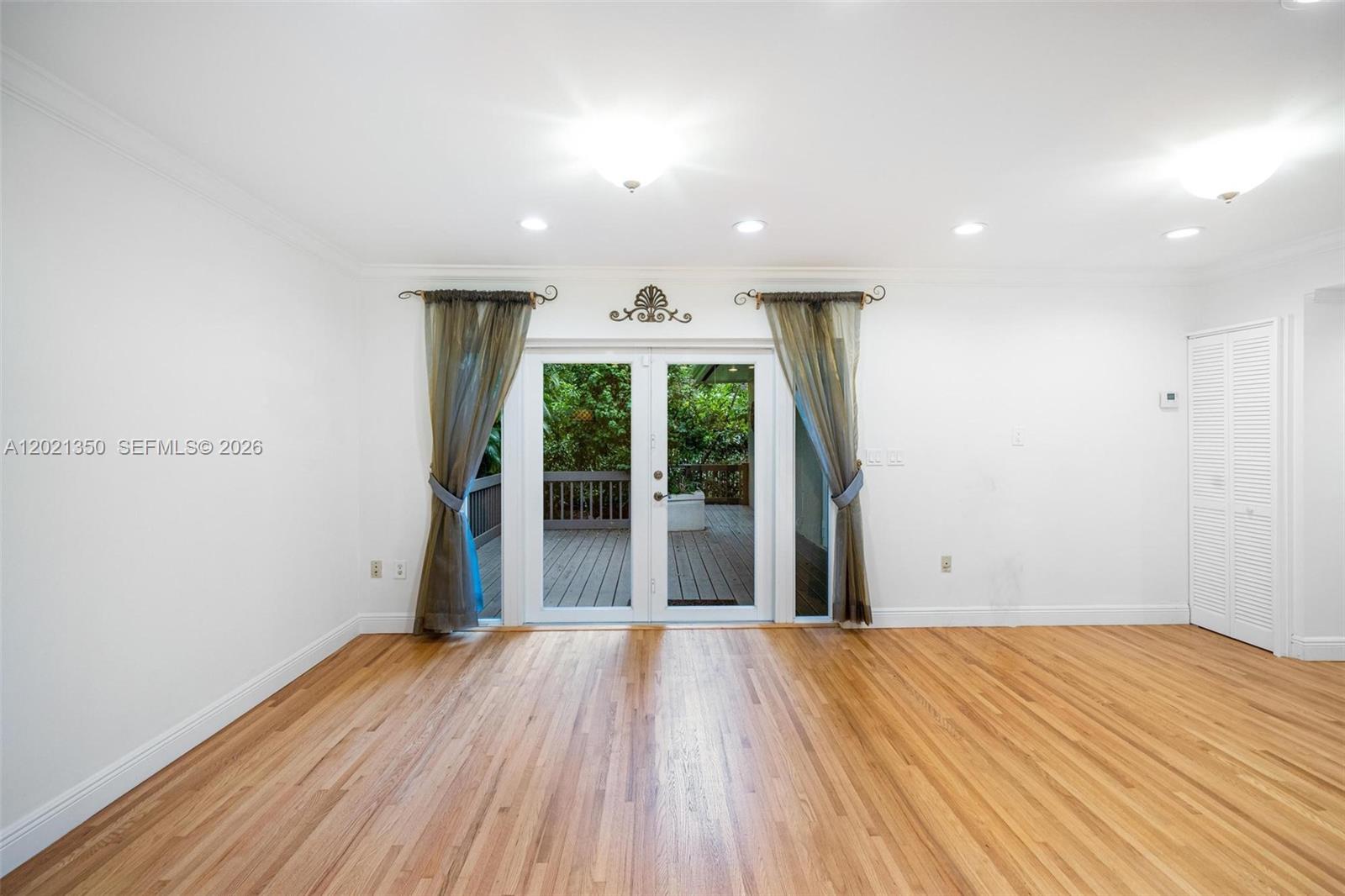 648 Sevilla Ave Coral Gables, FL 33134