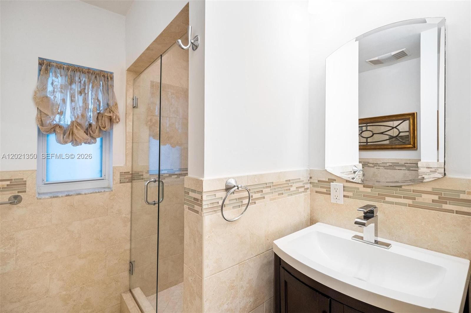 648 Sevilla Ave Coral Gables, FL 33134