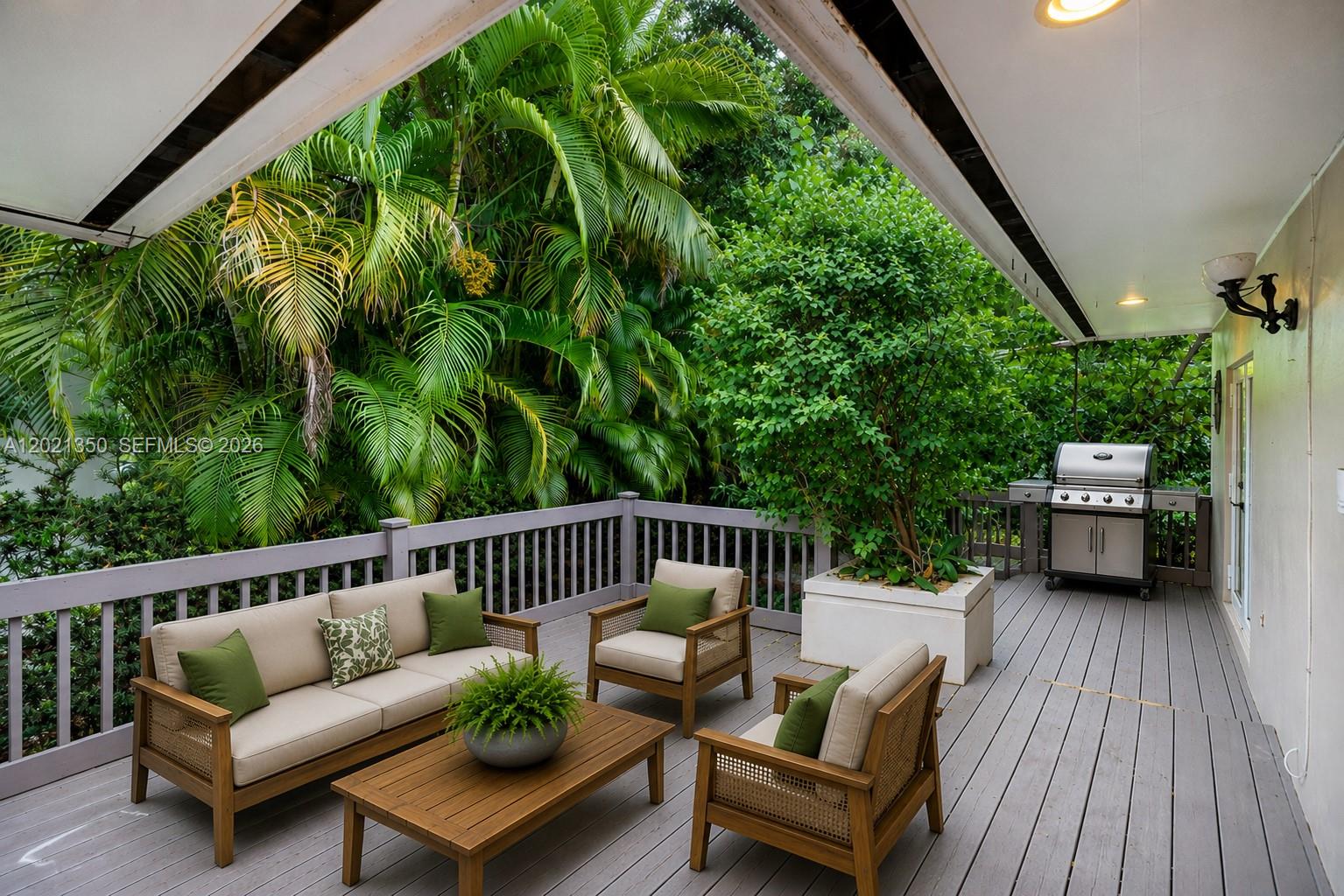 648 Sevilla Ave Coral Gables, FL 33134