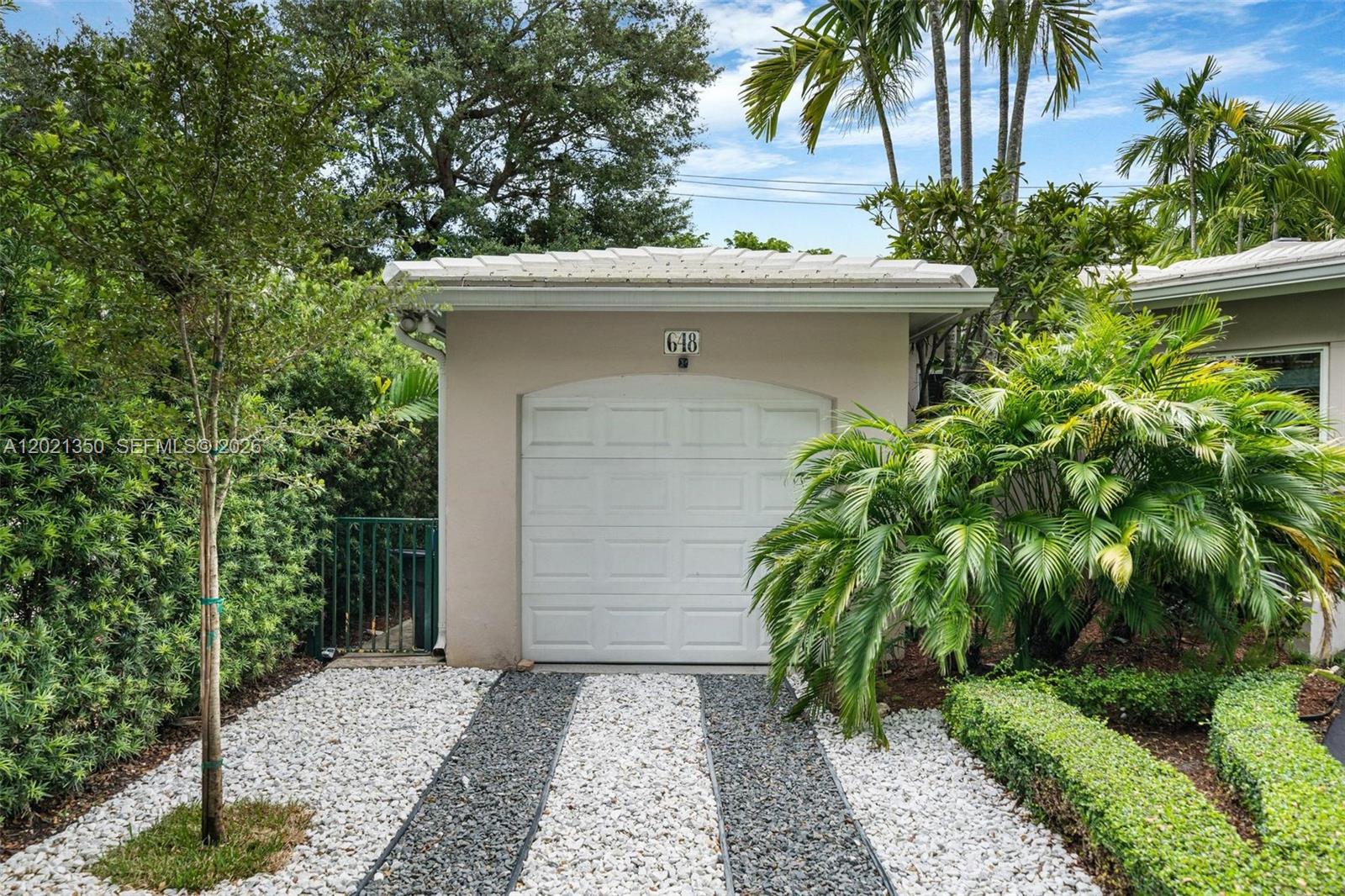 648 Sevilla Ave Coral Gables, FL 33134