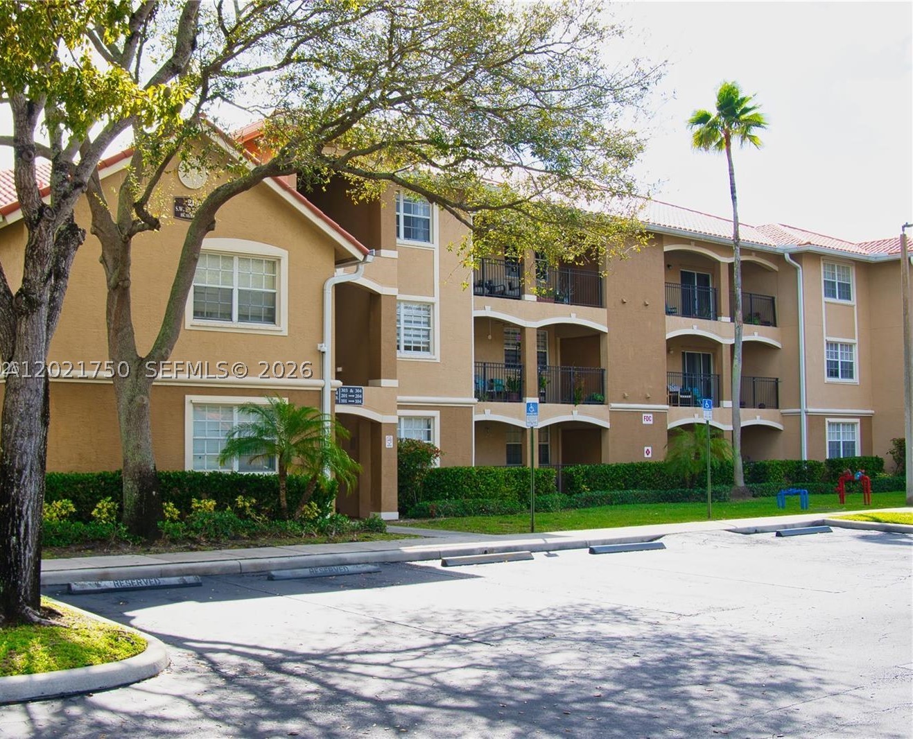 215 SW 117th Ter #14107