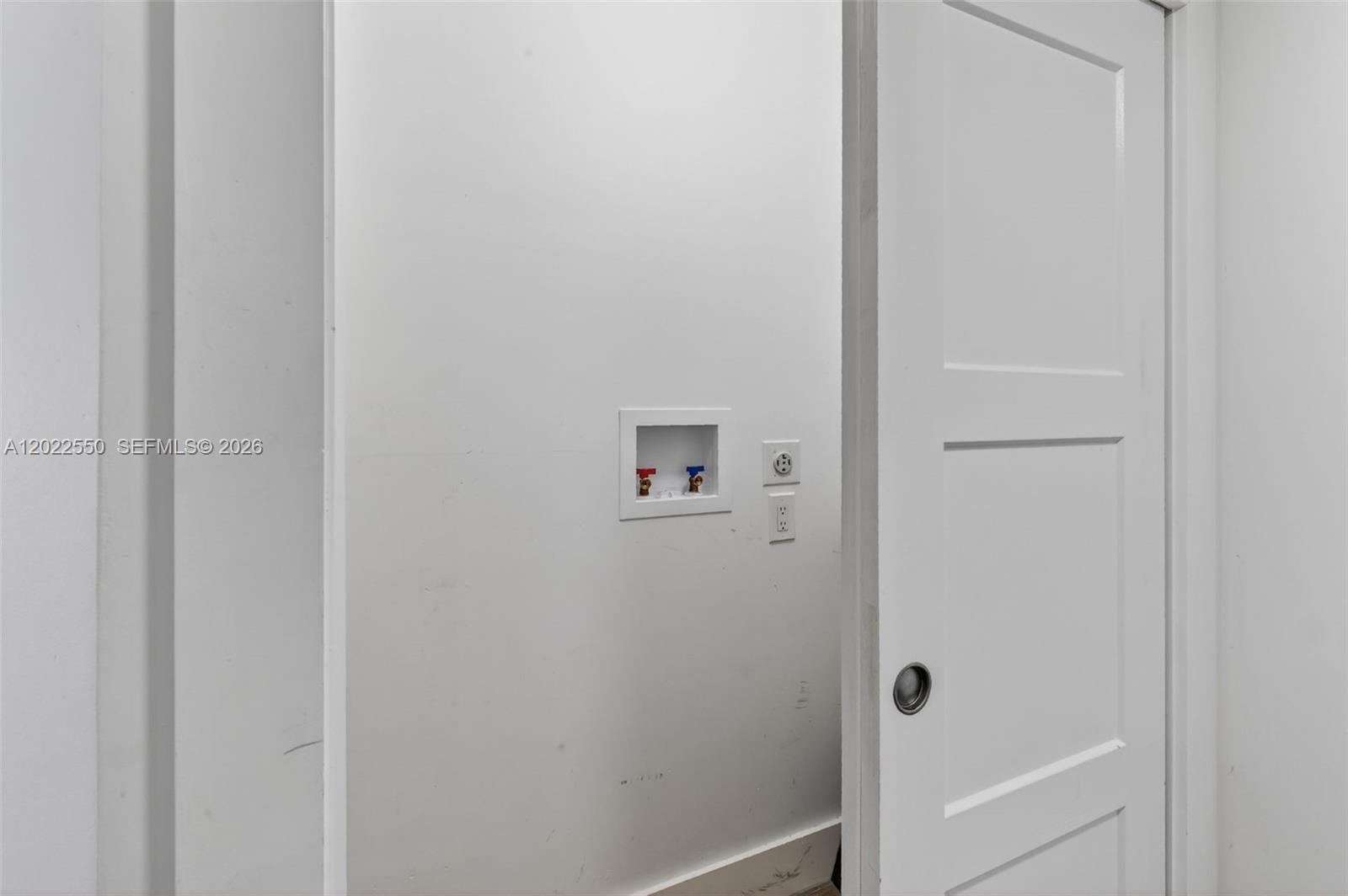 2401 Collins Ave #602 Miami Beach, FL 33140