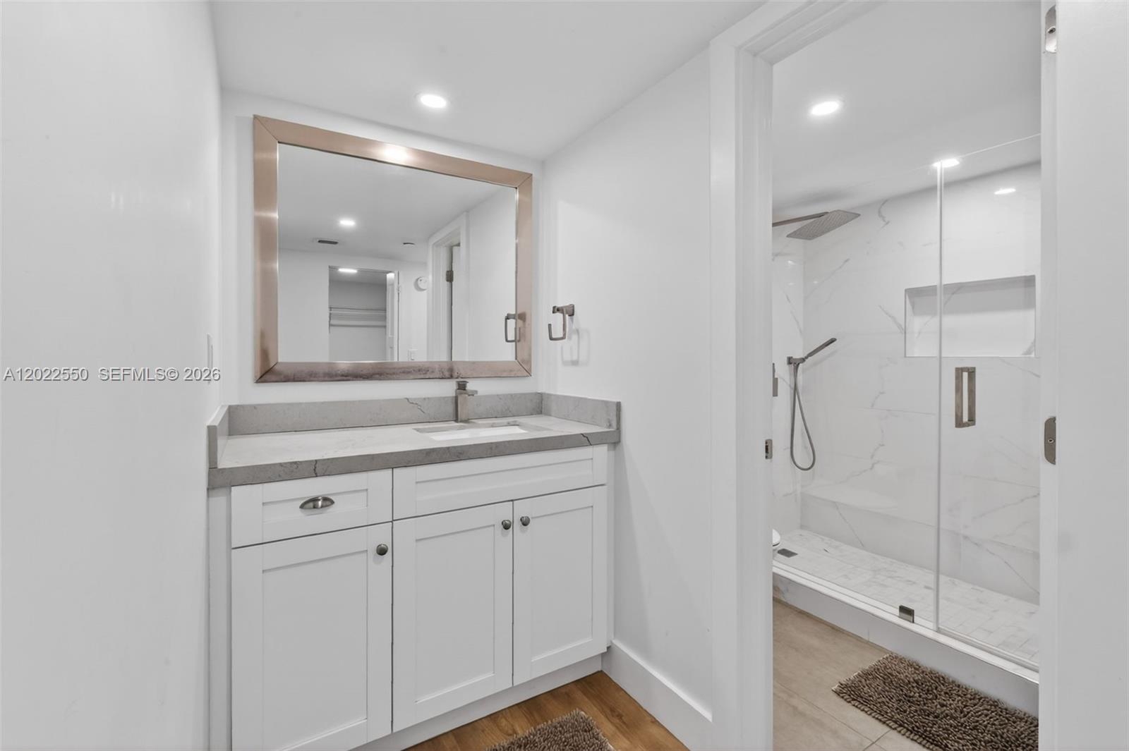 2401 Collins Ave #602 Miami Beach, FL 33140