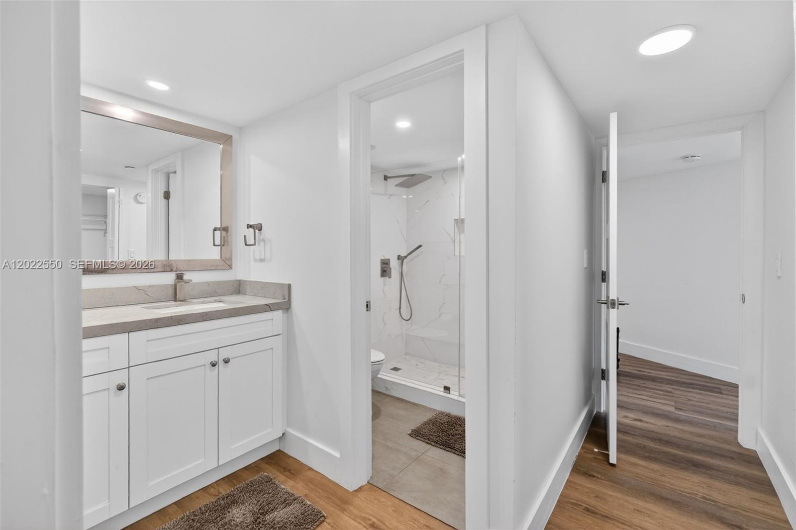 2401 Collins Ave #602 Miami Beach, FL 33140