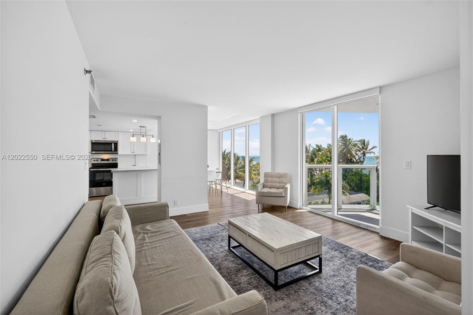 2401 Collins Ave #602 Miami Beach, FL 33140