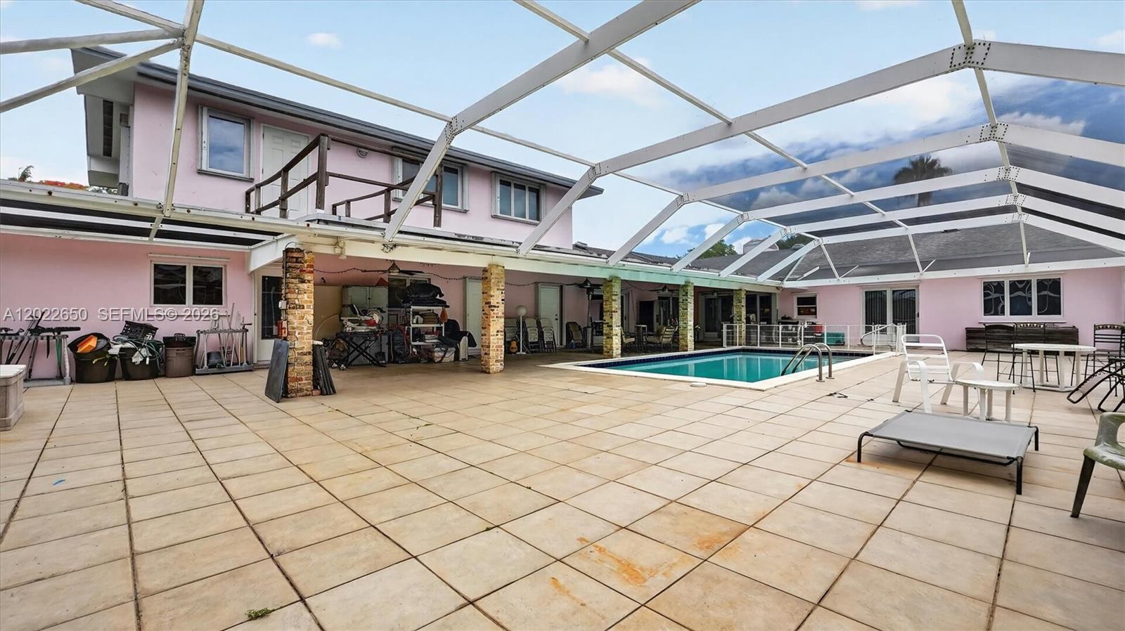 11651 SW 64th Ave Pinecrest, FL 33156