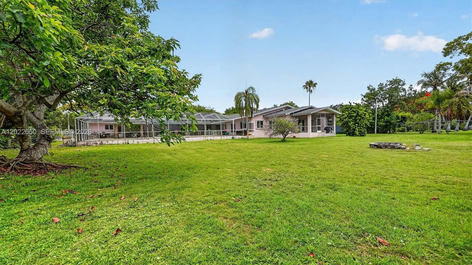 11651 SW 64th Ave Pinecrest, FL 33156
