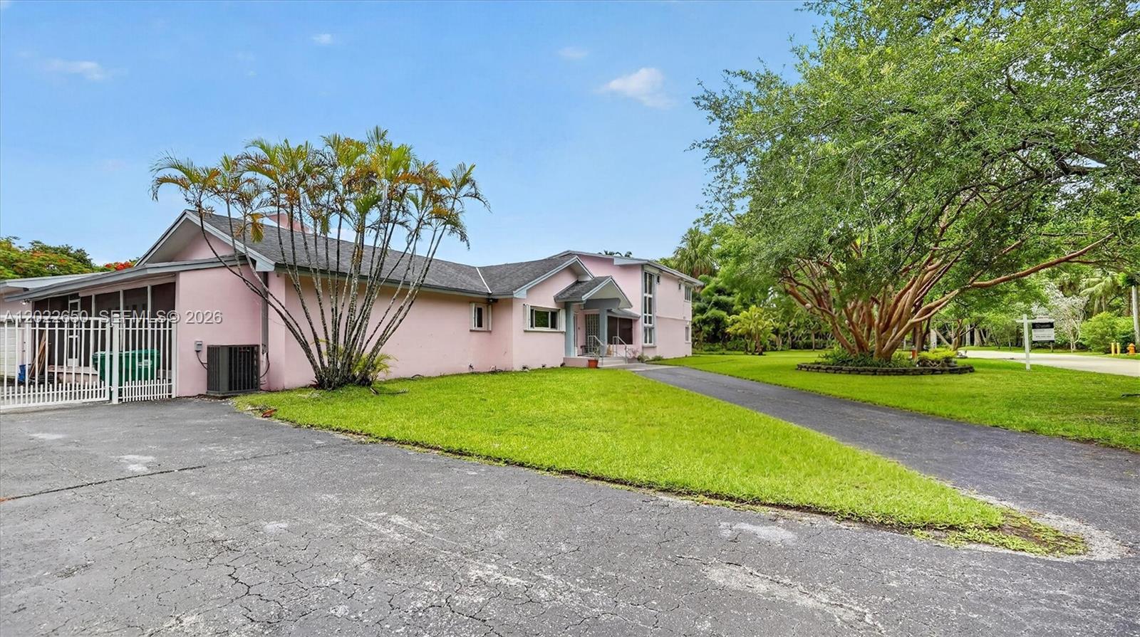 11651 SW 64th Ave Pinecrest, FL 33156