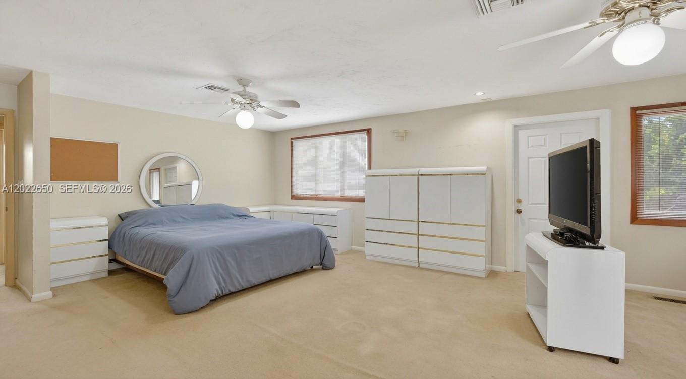 11651 SW 64th Ave Pinecrest, FL 33156