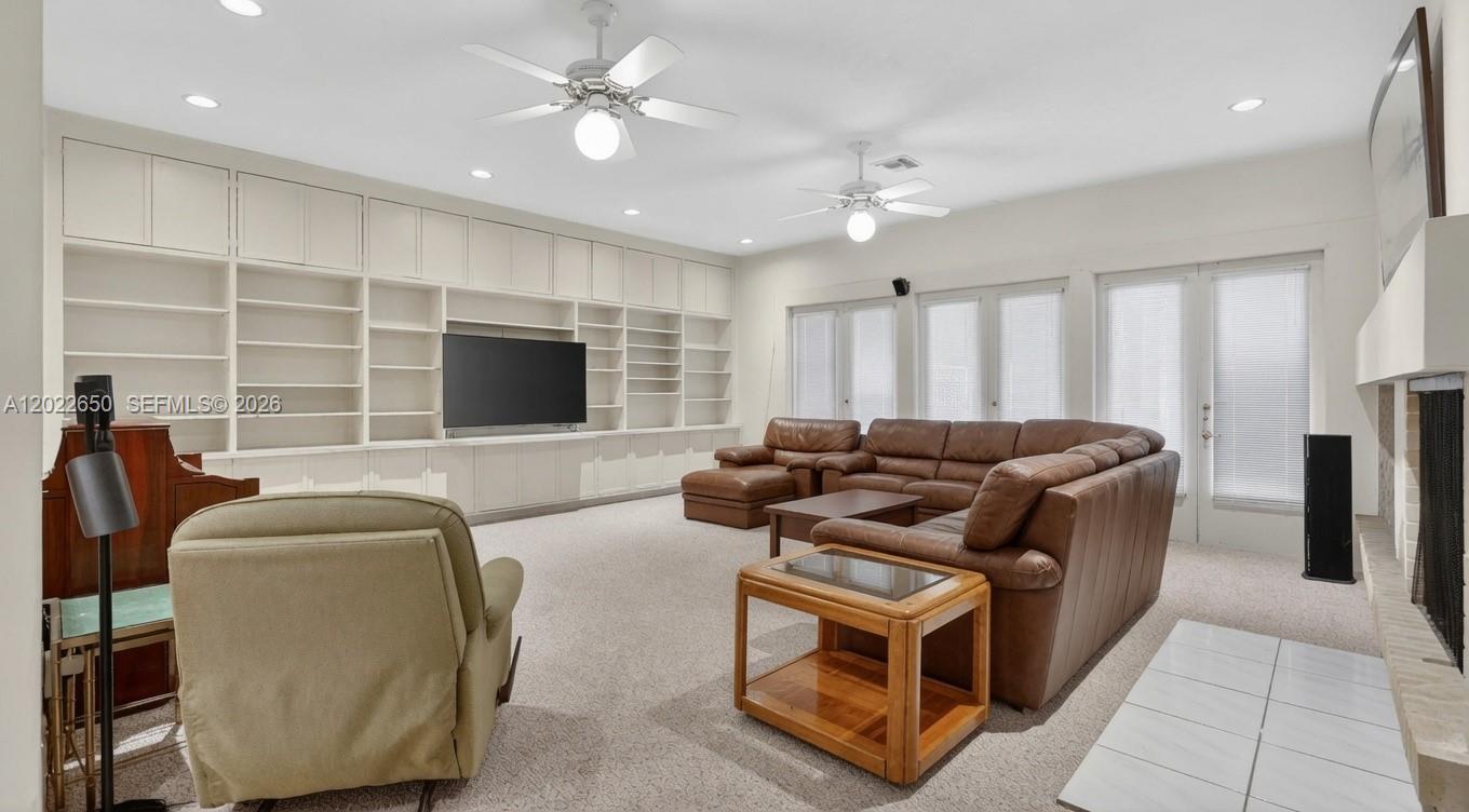 11651 SW 64th Ave Pinecrest, FL 33156
