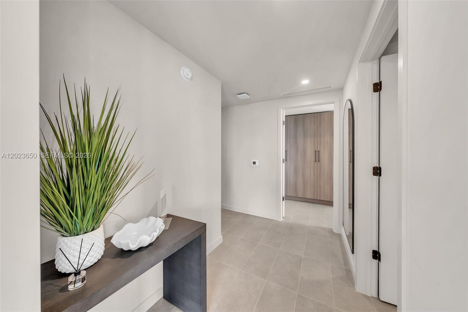 121 NE 5th St #3401 Miami, FL 33132