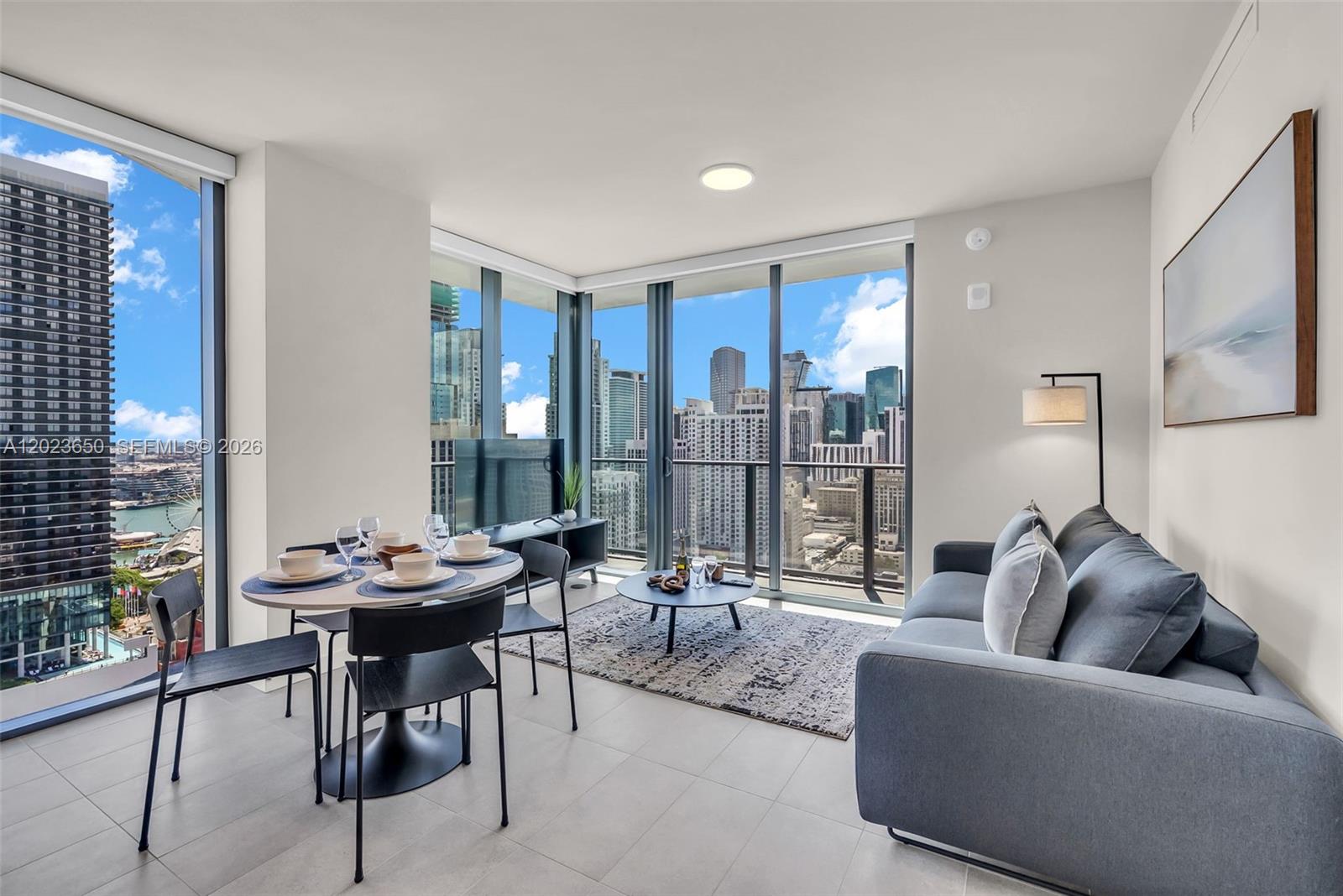 121 NE 5th St #3401 Miami, FL 33132