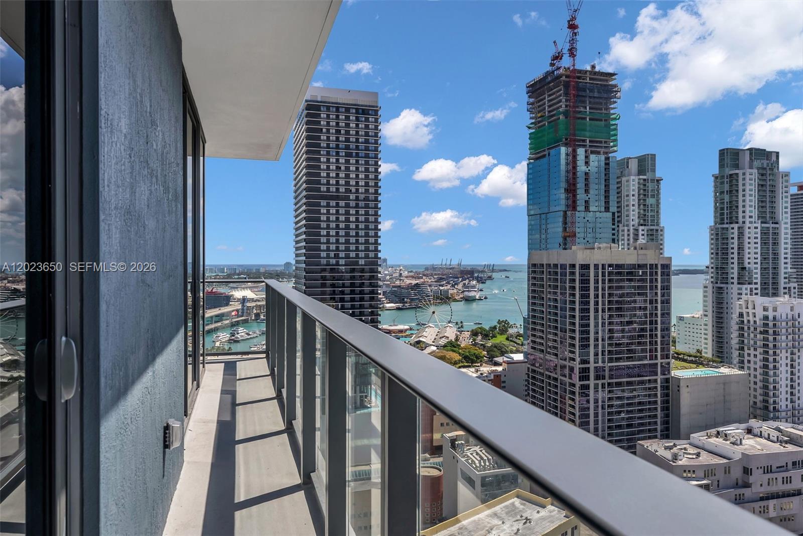 121 NE 5th St #3401 Miami, FL 33132