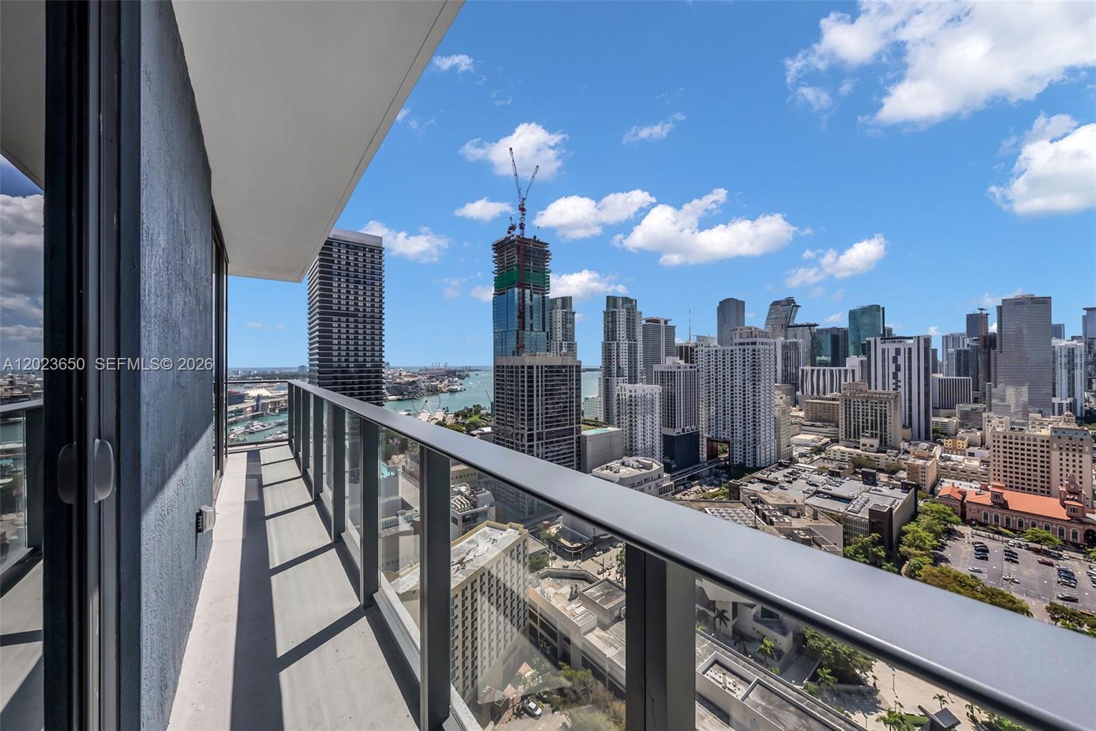 121 NE 5th St #3401 Miami, FL 33132
