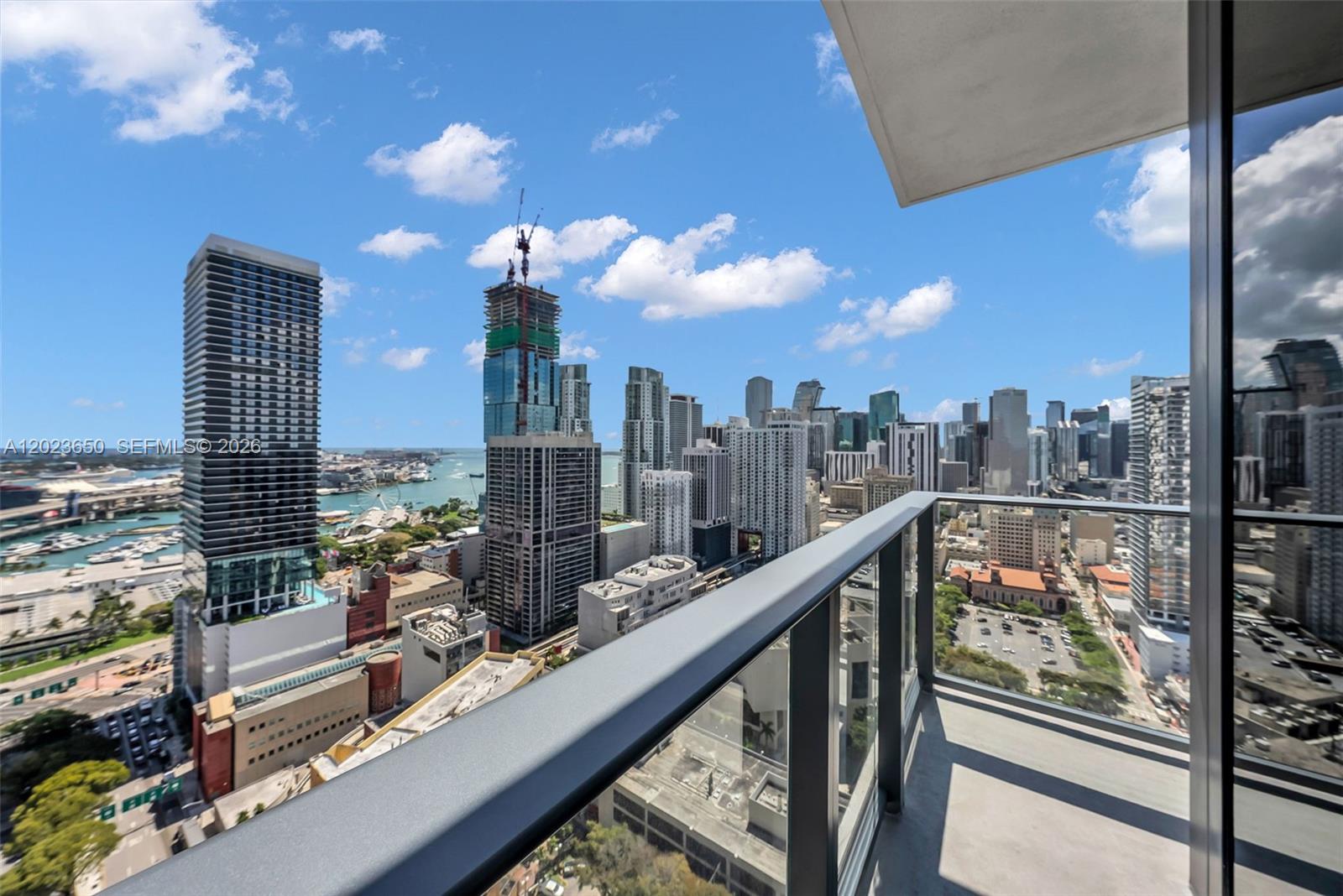 121 NE 5th St #3401 Miami, FL 33132