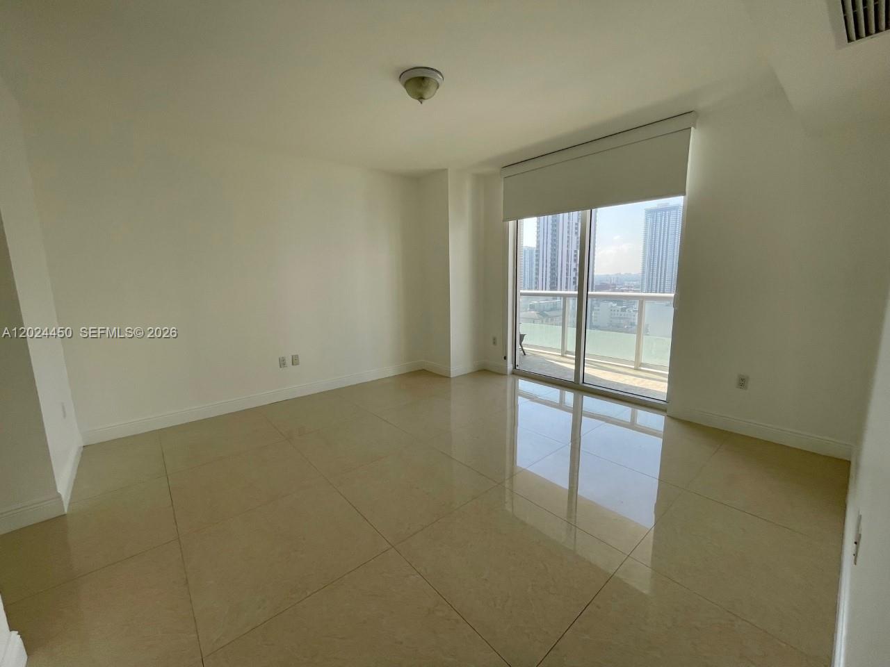 50 Biscayne Blvd #2401 Miami, FL 33132