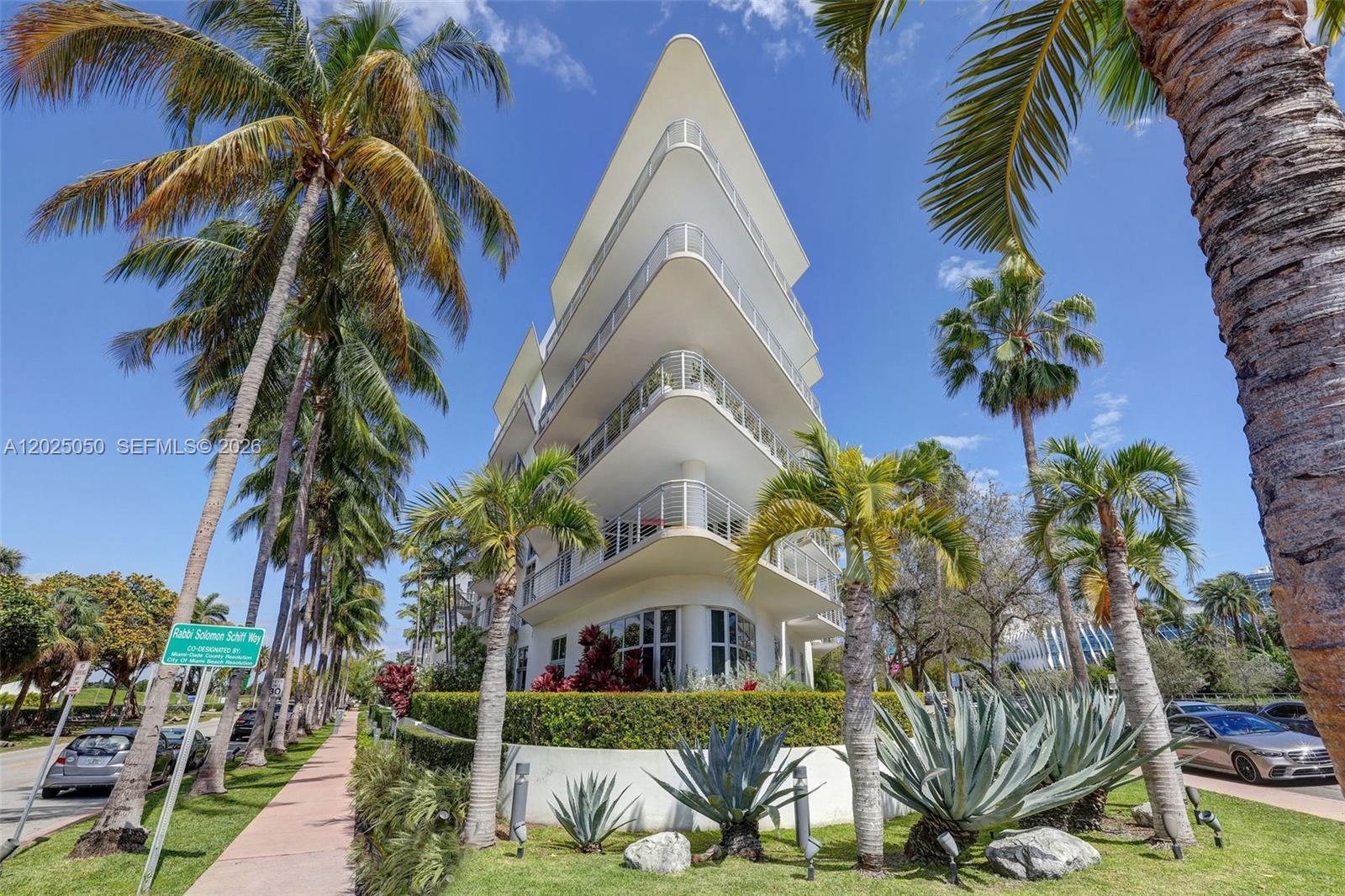 2001 Meridian Ave #101