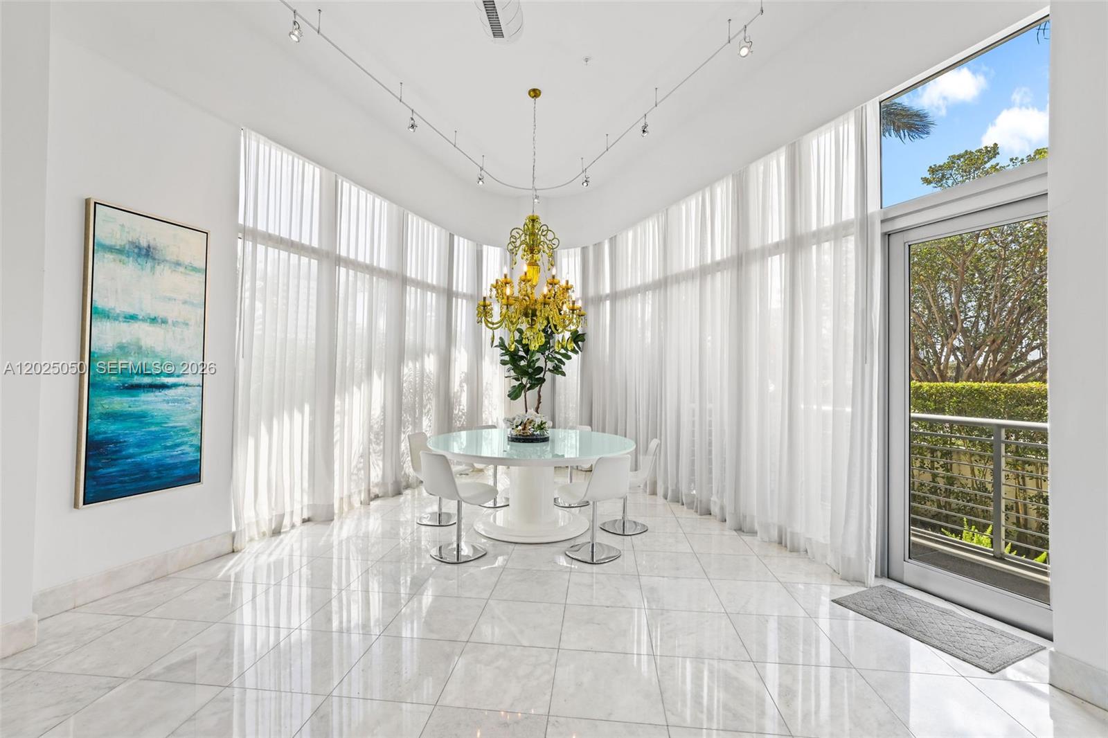 2001 Meridian Ave #101 Miami Beach, FL 33139