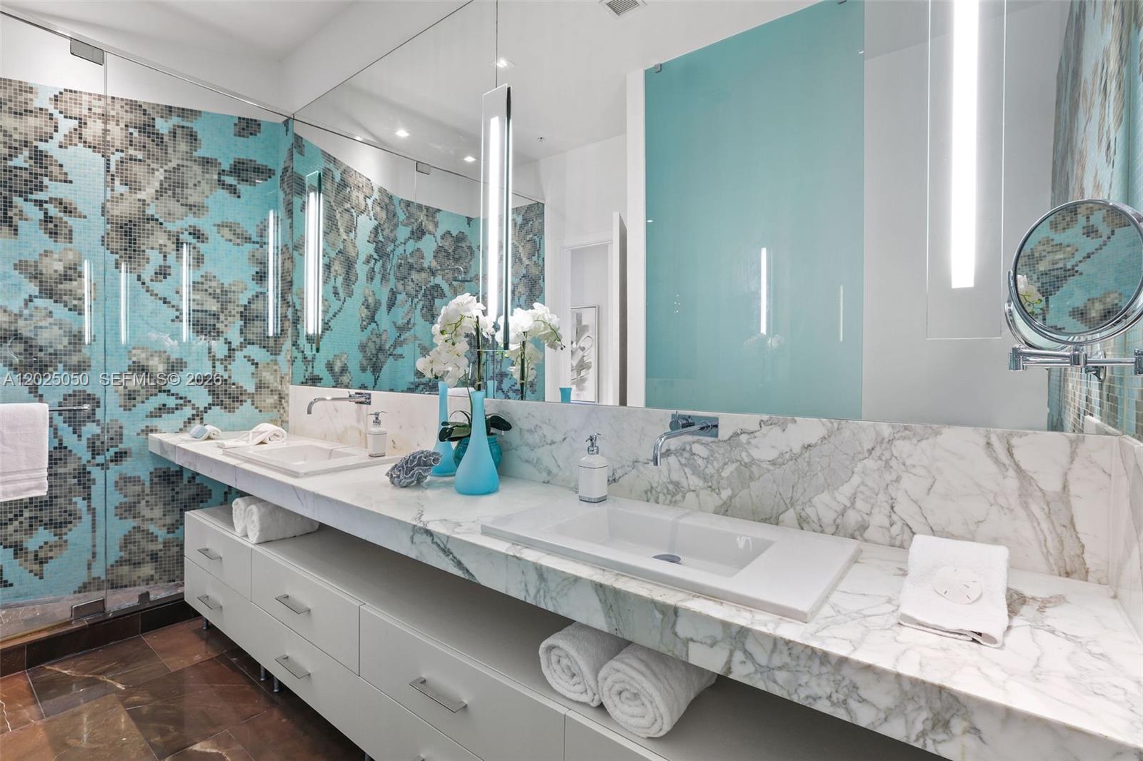 2001 Meridian Ave #101 Miami Beach, FL 33139