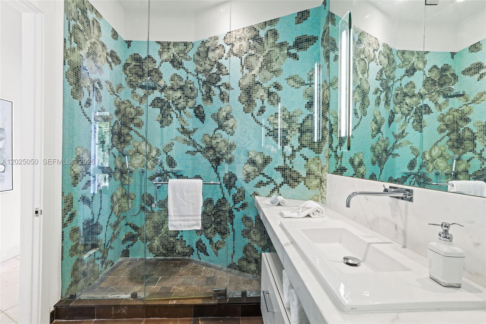 2001 Meridian Ave #101 Miami Beach, FL 33139