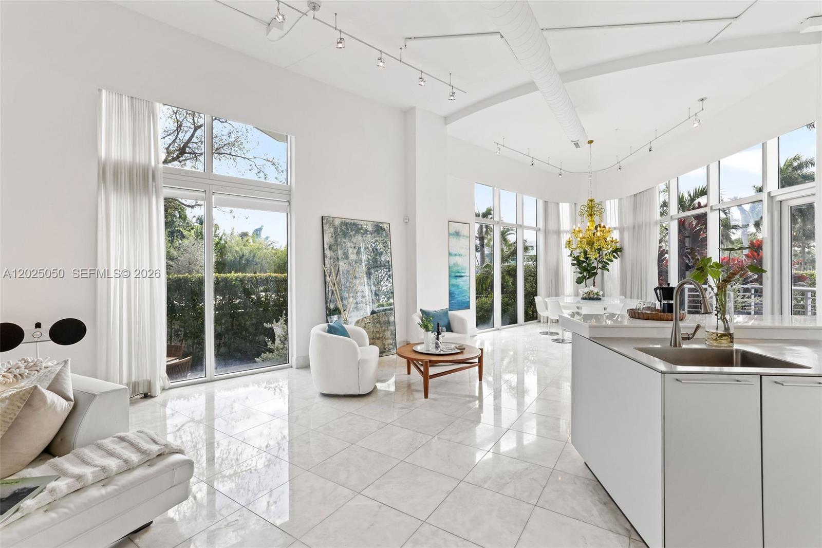 2001 Meridian Ave #101 Miami Beach, FL 33139