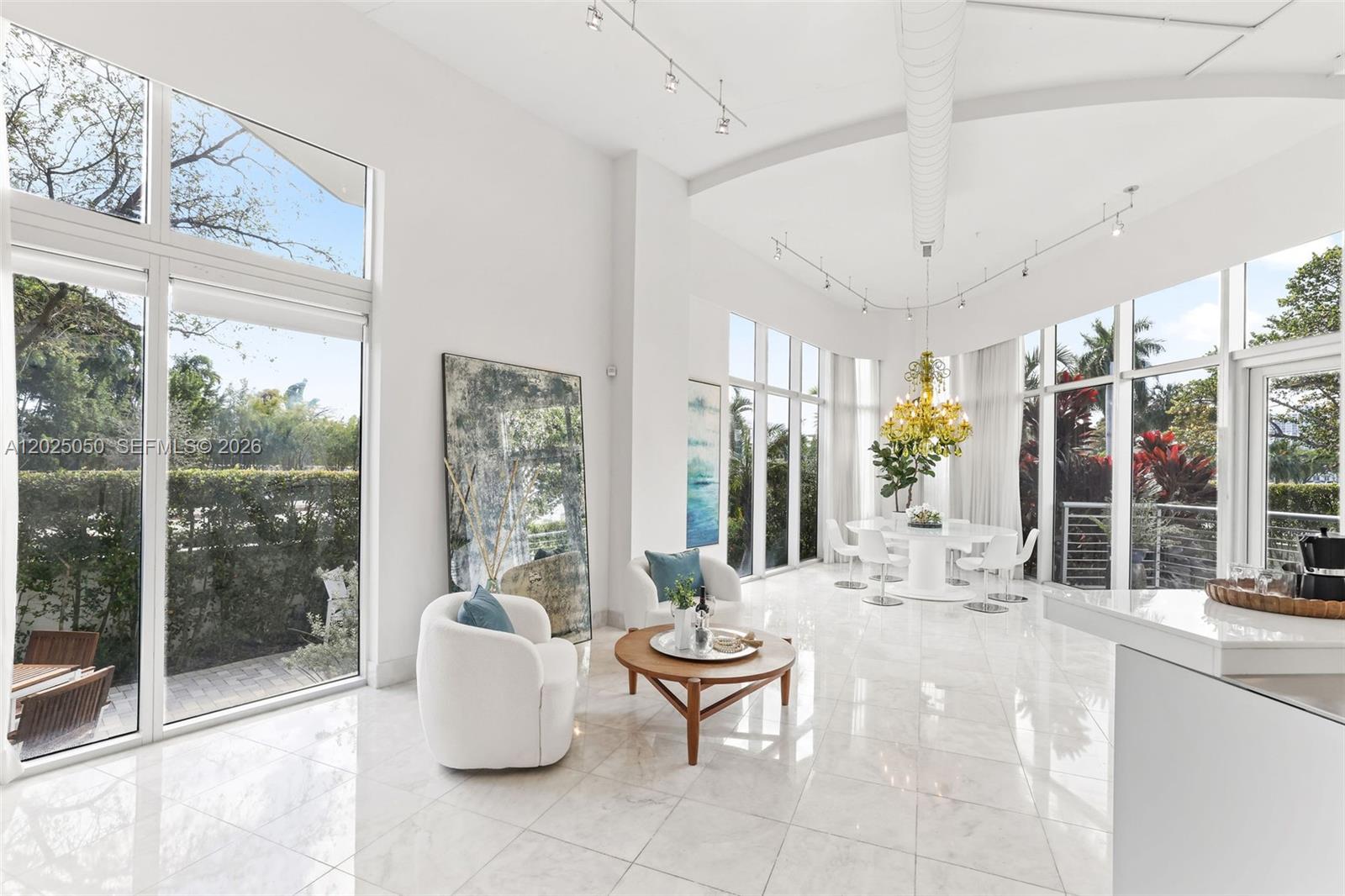 2001 Meridian Ave #101 Miami Beach, FL 33139