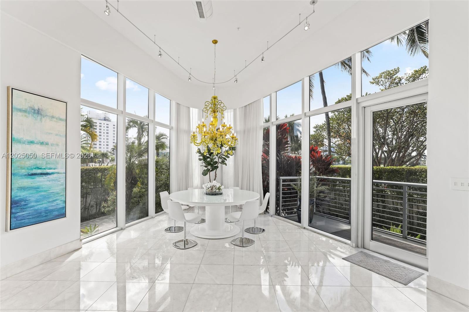 2001 Meridian Ave #101 Miami Beach, FL 33139