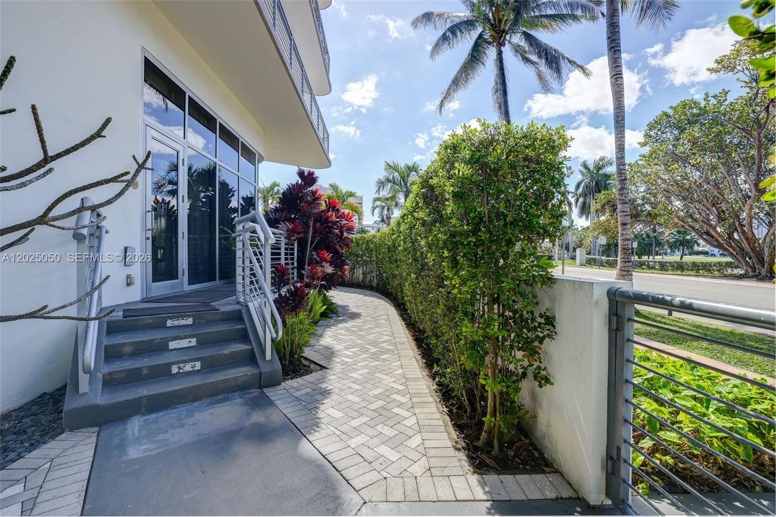 2001 Meridian Ave #101 Miami Beach, FL 33139