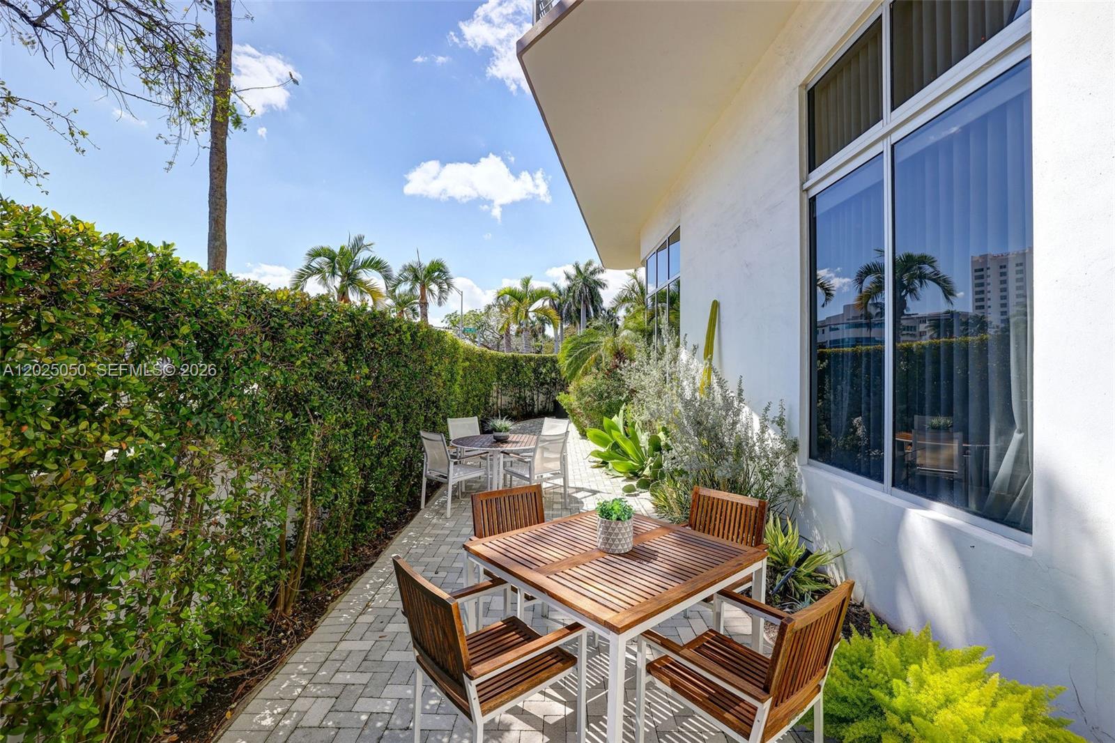 2001 Meridian Ave #101 Miami Beach, FL 33139