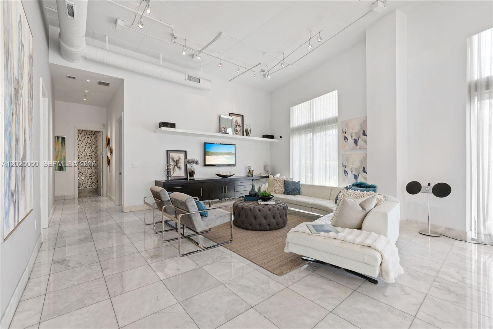 2001 Meridian Ave #101 Miami Beach, FL 33139
