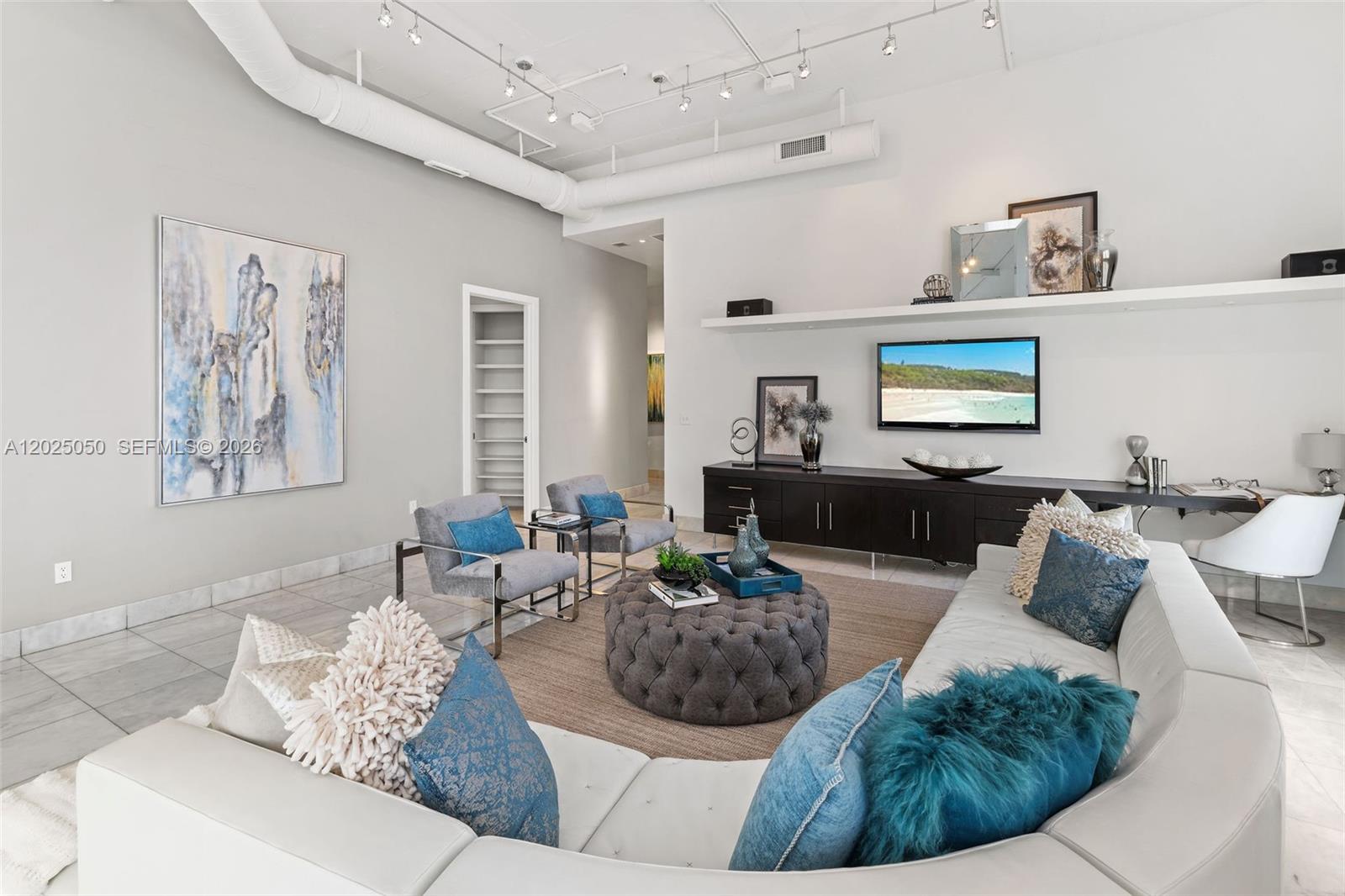 2001 Meridian Ave #101 Miami Beach, FL 33139