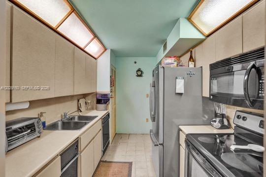 151 SE 15th Rd #502 Miami, FL 33129