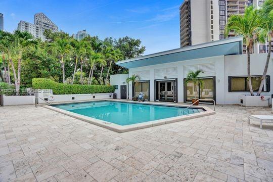 151 SE 15th Rd #502 Miami, FL 33129