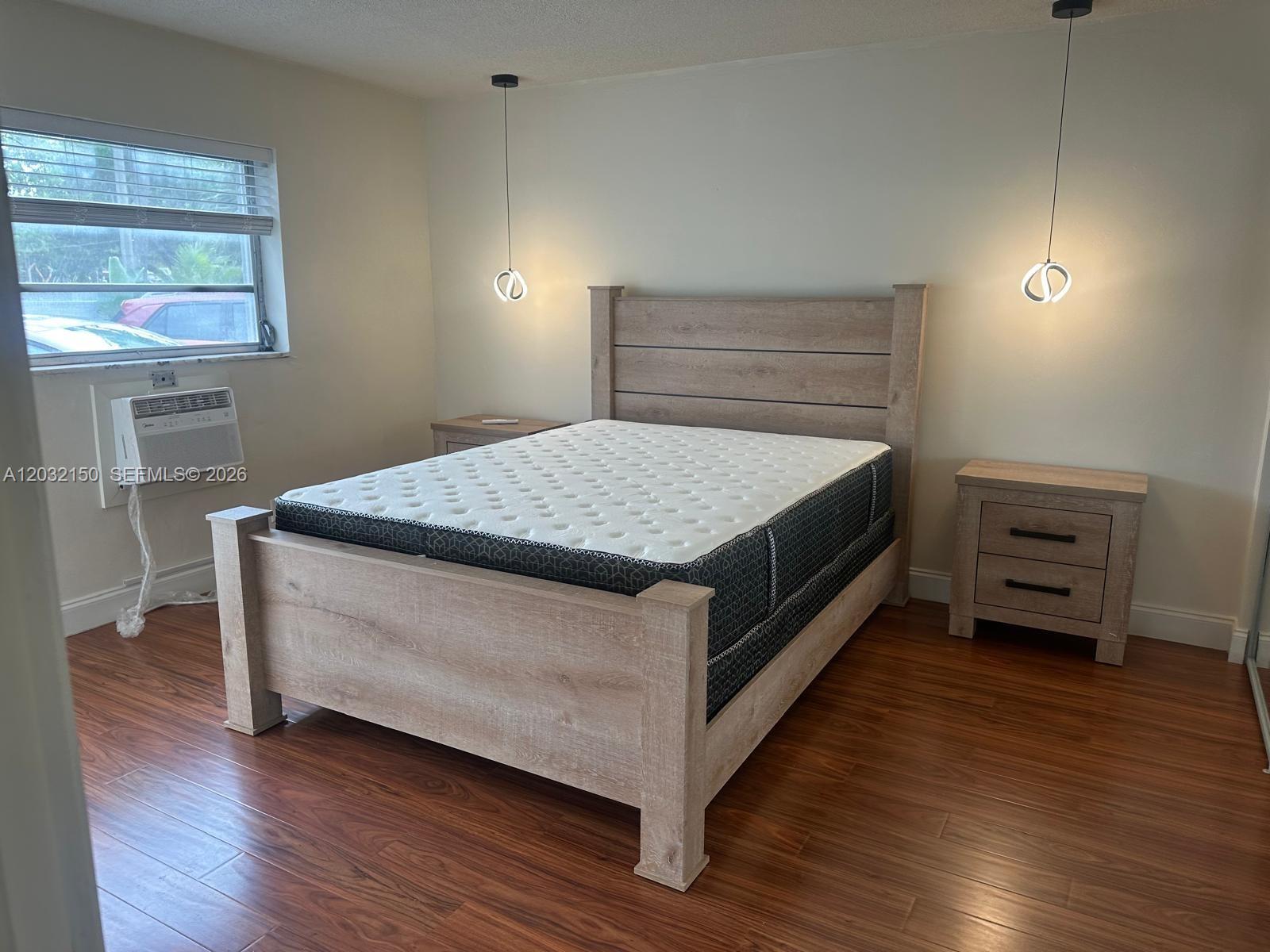 160 NE 8th Ave #25A Hallandale Beach, FL 33009