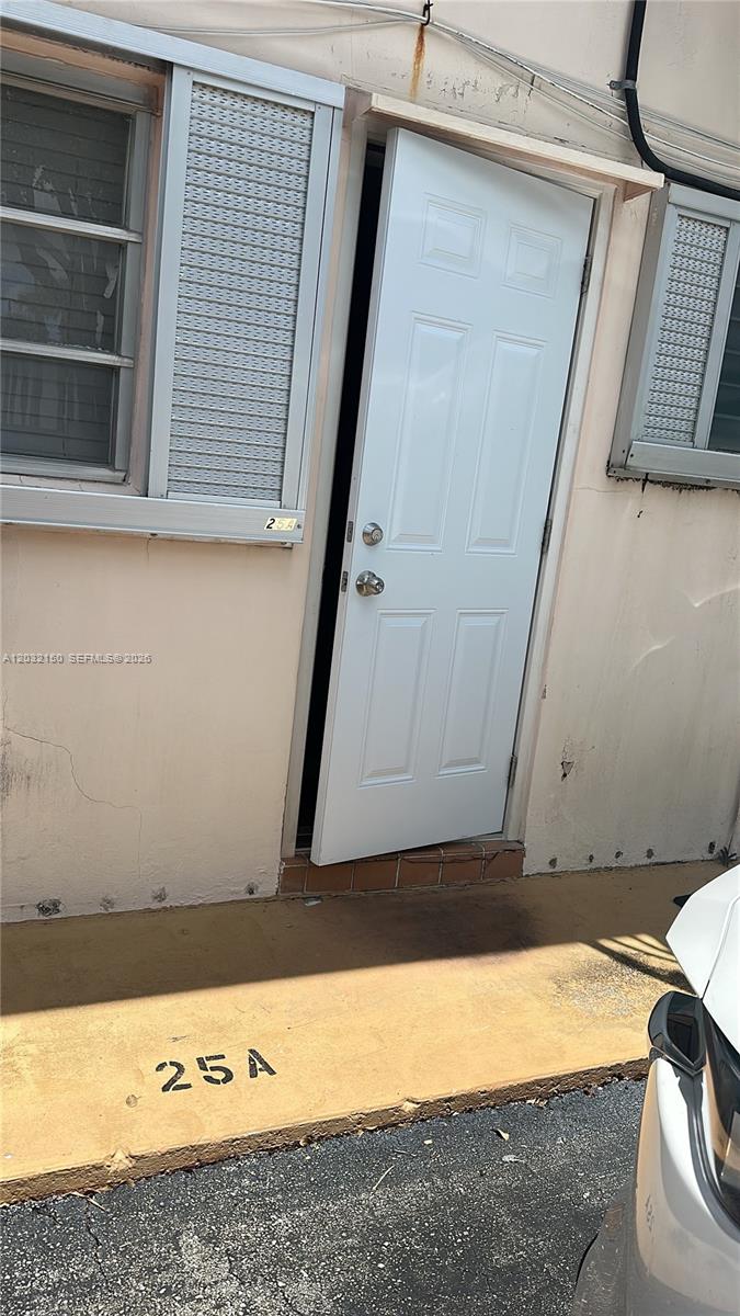 160 NE 8th Ave #25A Hallandale Beach, FL 33009