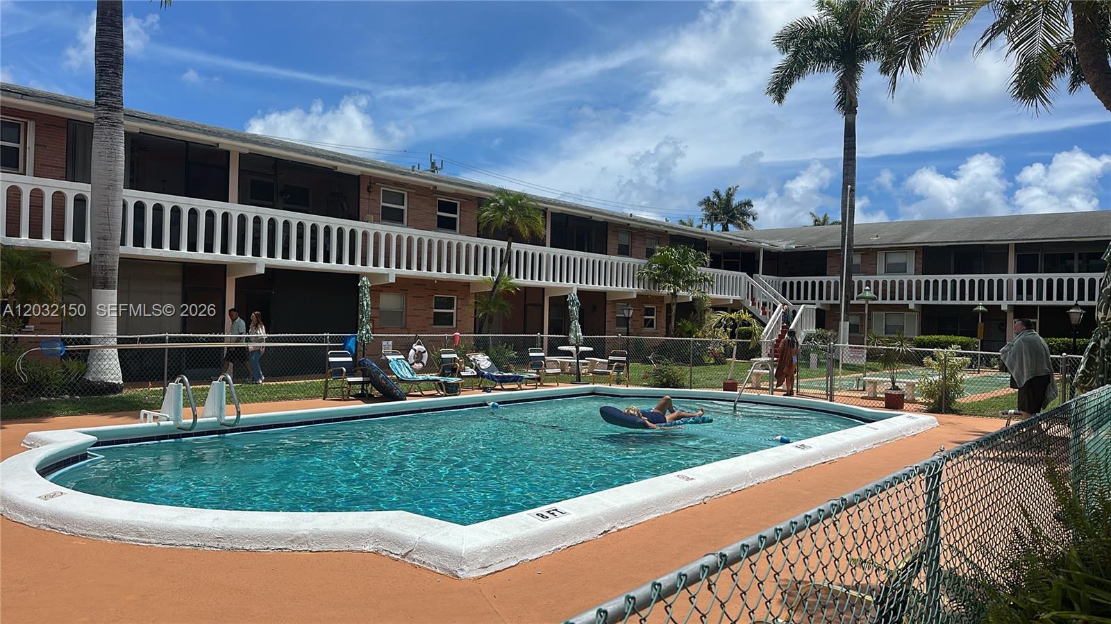 160 NE 8th Ave #25A Hallandale Beach, FL 33009