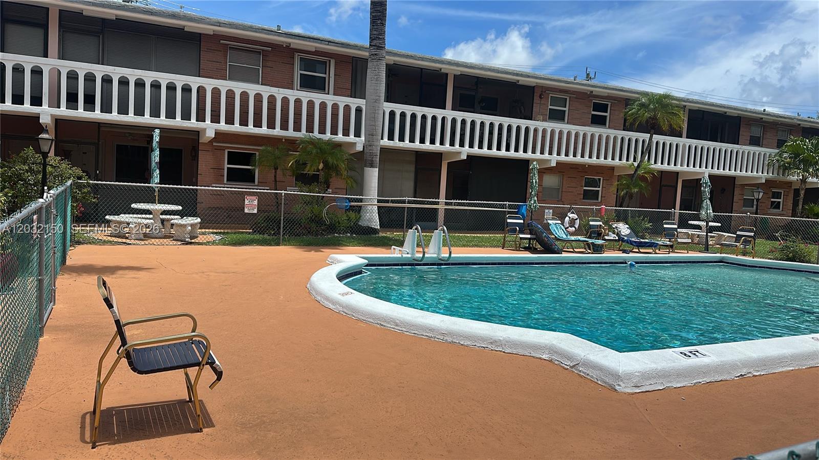 160 NE 8th Ave #25A Hallandale Beach, FL 33009