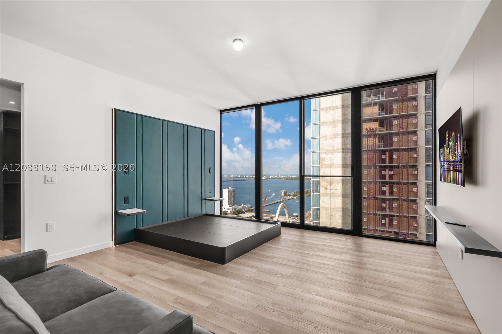 image E11EVEN Hotel & Residences20