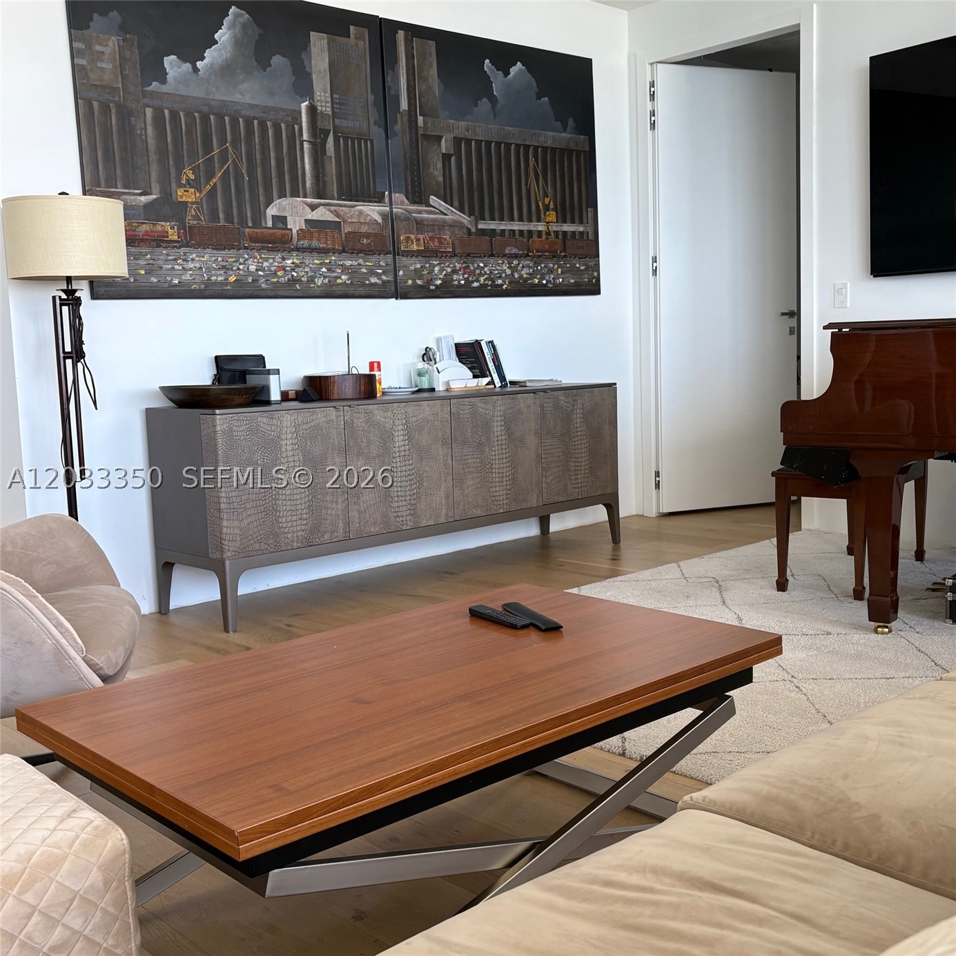Undisclosed Address Miami Beach, FL 33154