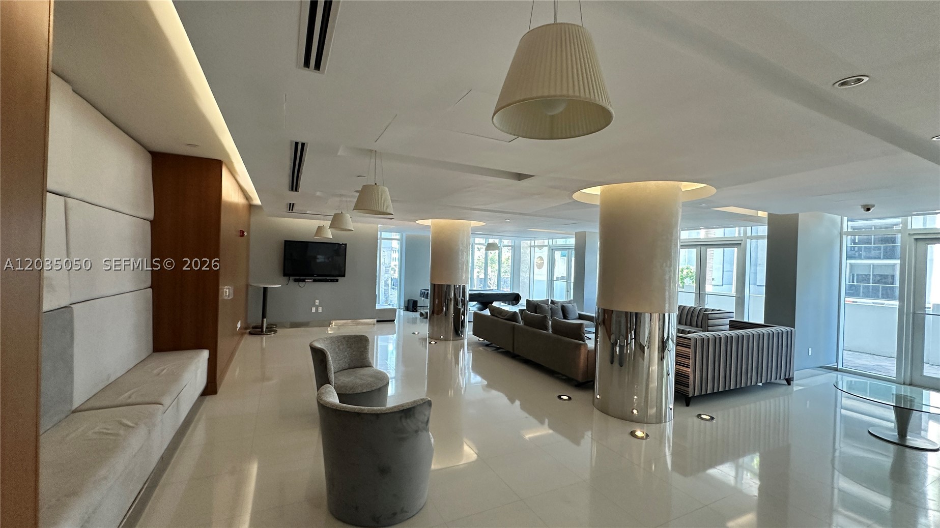 image Brickell on the River South20