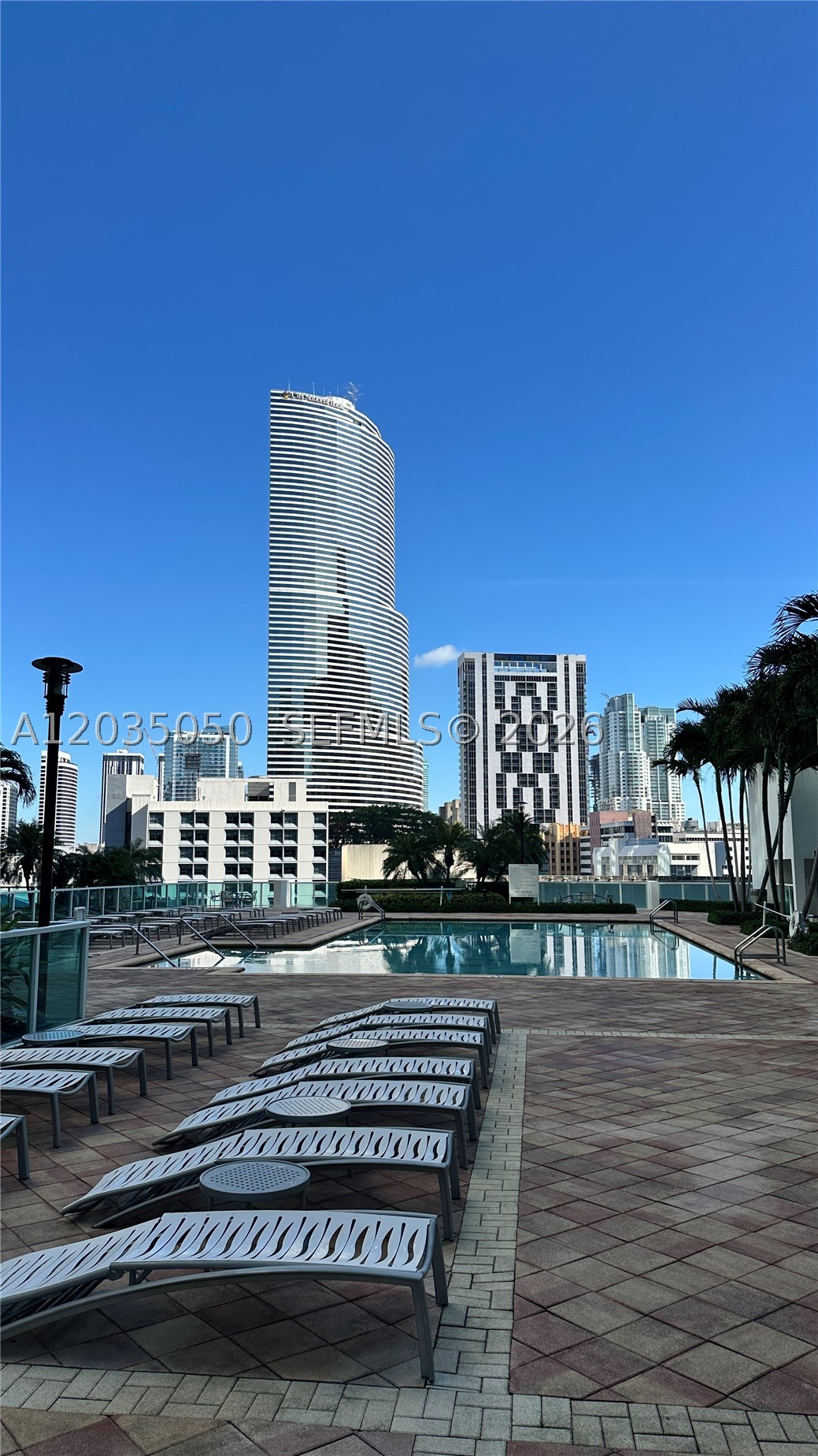 image Brickell on the River South30